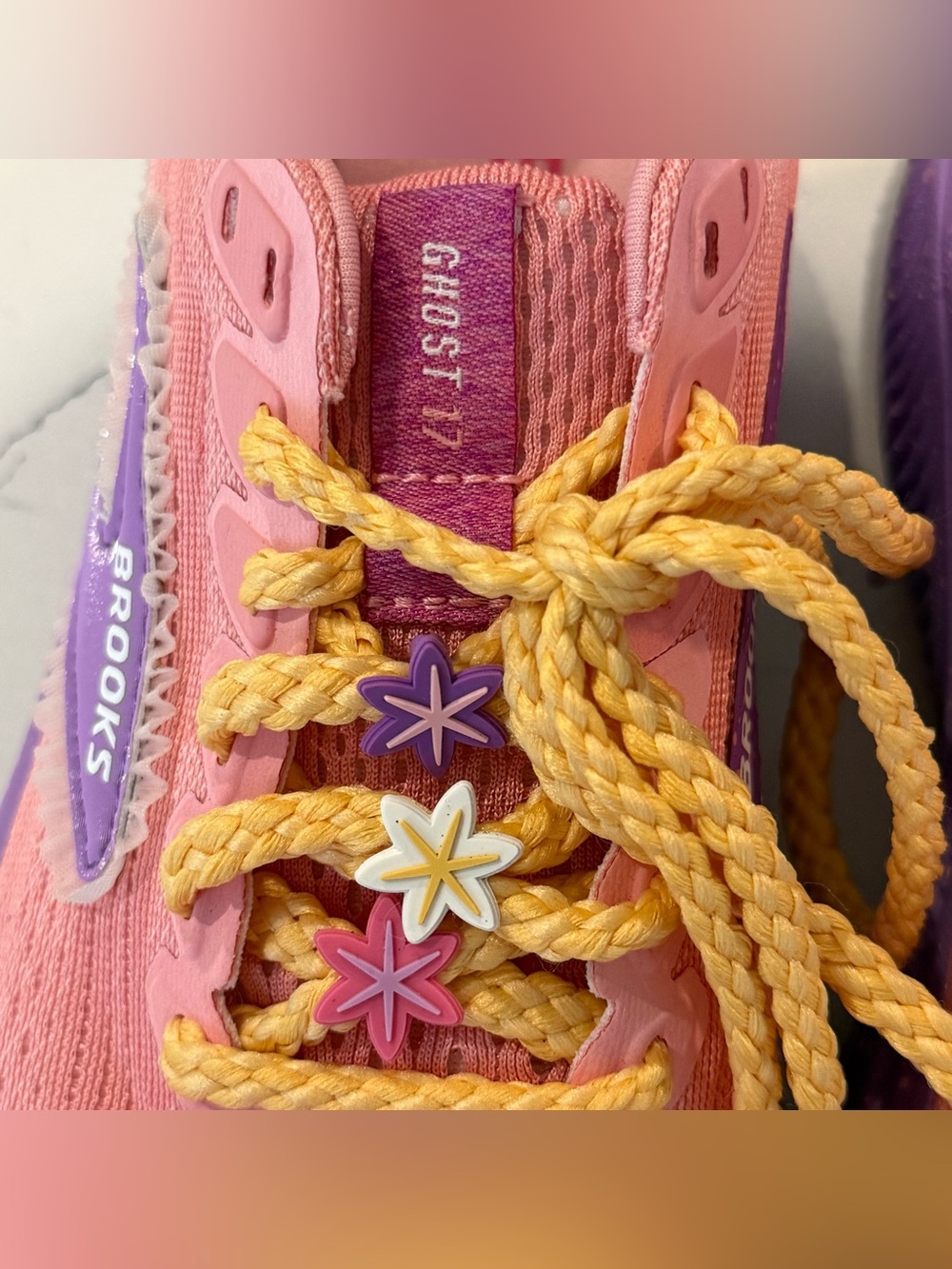 2026 Run Disney x Brooks Ghost 17 Rapunzel Sneakers Size 6.5 - Picture 10 of 11
